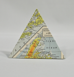 Envelopes-Triangular Pocket Closed